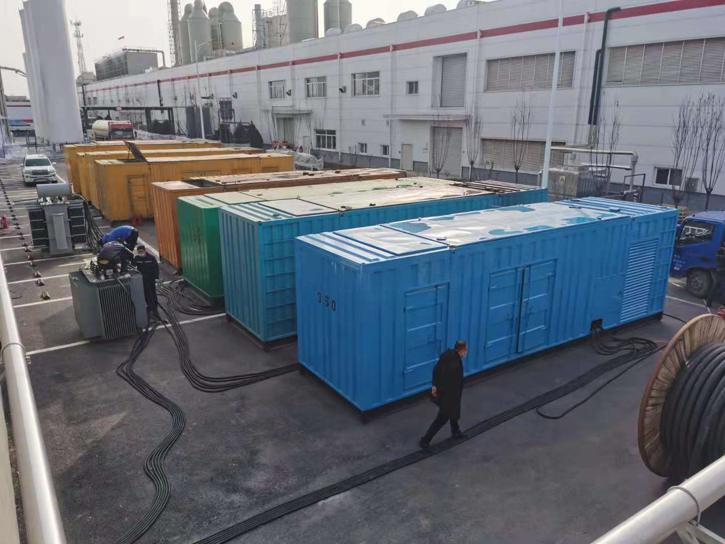 桦南发电机出租-两相发电机与三相发电机有何区别?