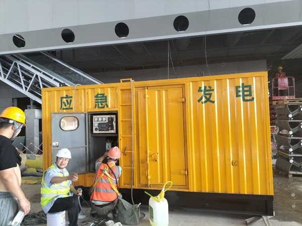 桦南怎样判断空气滤清器是否需要更换？
